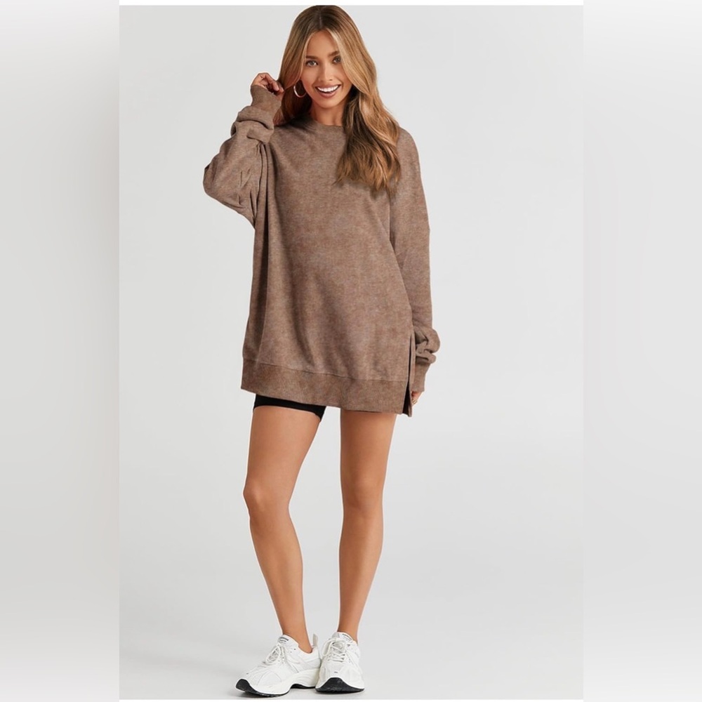 Brown Oversized Sweatshirt – New With Tags
